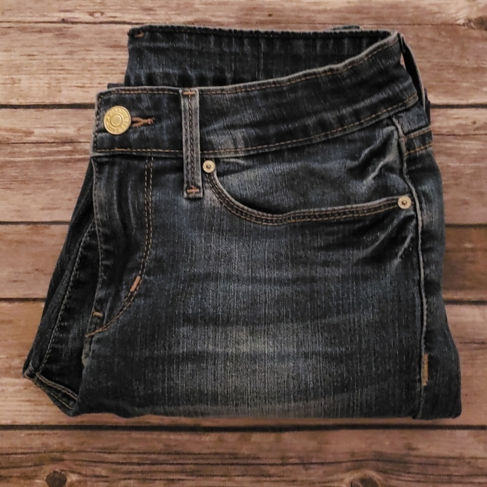 Levi's skinny darker wash ankle jeans